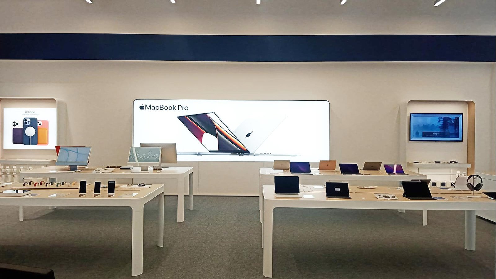 Apple Store in Store